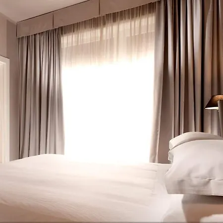 Отель C-hotels Diplomat