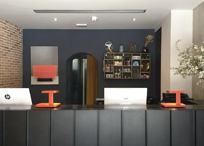 C-外交官酒店 酒店