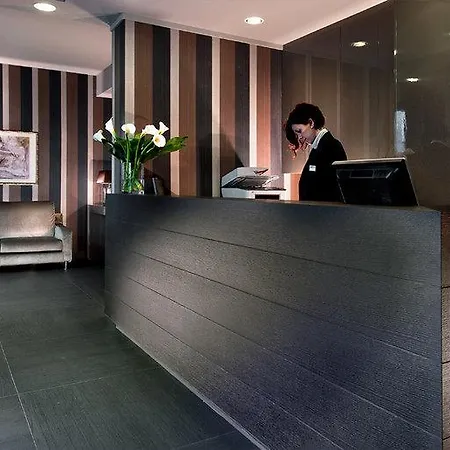 C-外交官酒店 4*